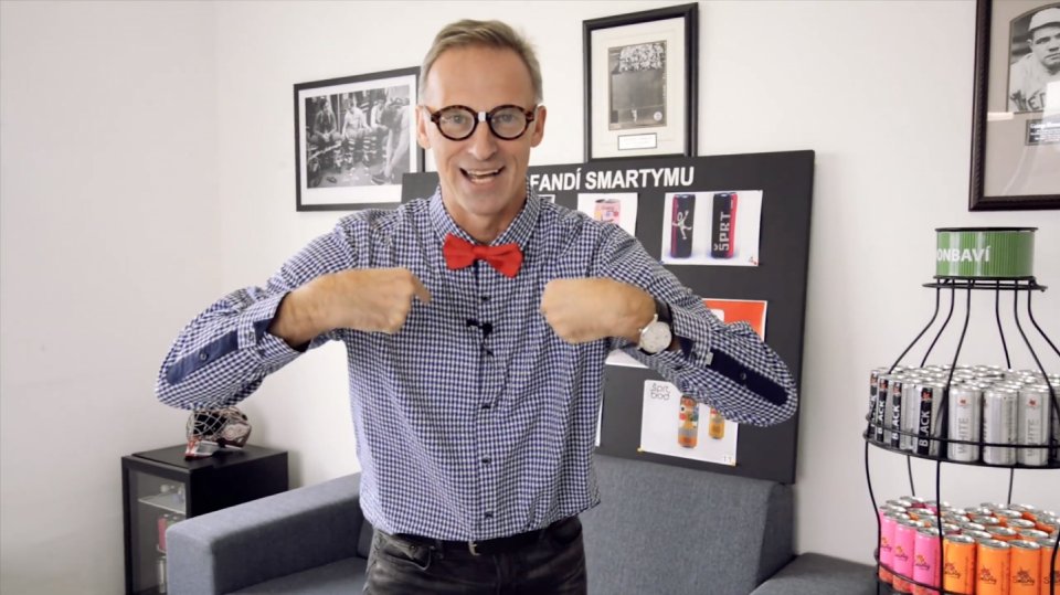 Dominik Hašek ve svém reklamním videu
